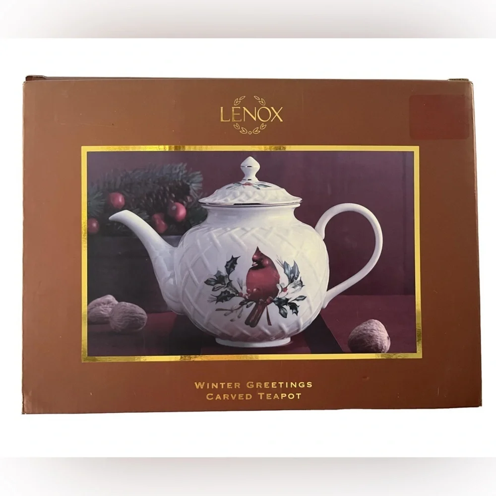 Lenox Winter Greetings Cardinal Large Embossed Tea Pot
